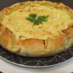 Torta di cipolle e pancetta: la ricetta del 7/11