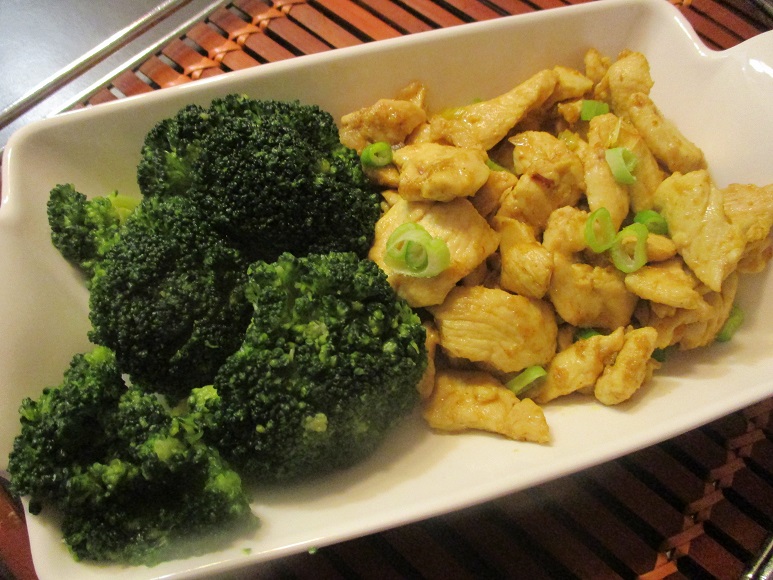 Pollo al curry e broccoli: la ricetta del 10/12