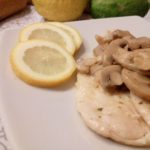 Pollo ubriaco con funghi champignon