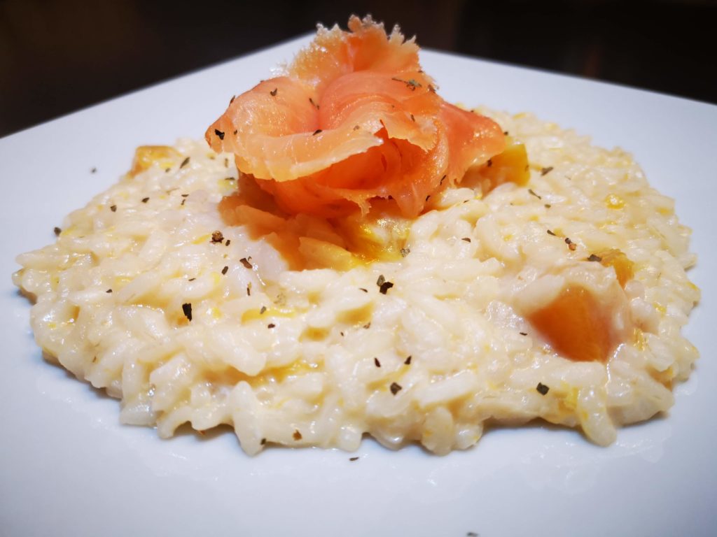 risotto alla zucca con salmone affumicato