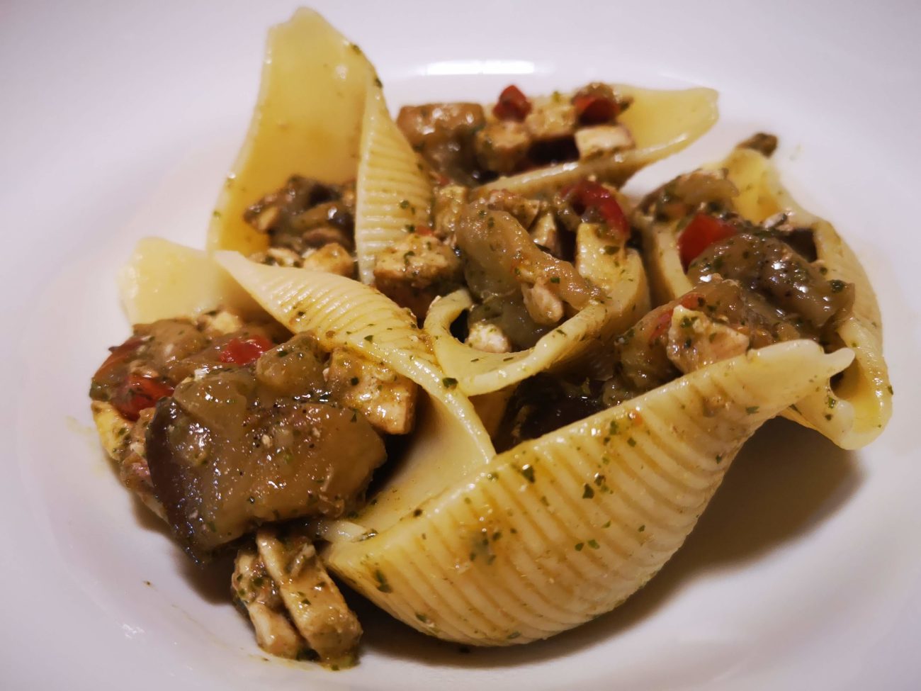 Conchiglioni con ragù di pesce spada