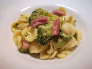 Orecchiette con cime di broccoli