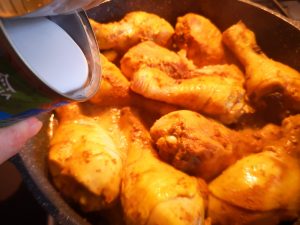 Pollo speziato e latte di cocco