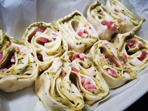 Rotolo di sfoglia con crema di zucchine