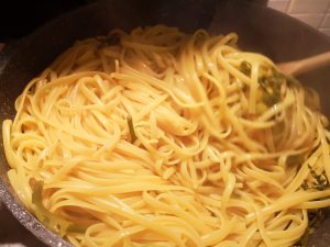 Pasta con le sarde finocchietto e mollica atturrata