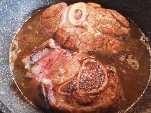 Ossobuco alla milanese e riso giallo