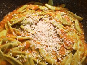 Foglie di ulivo con crema di zucca