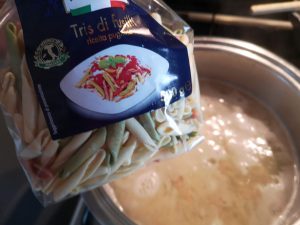 Tris di fusilli con crema allo zafferano