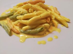 Tris di fusilli con crema allo zafferano