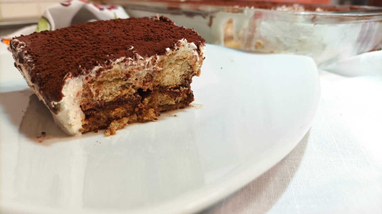 Tiramisù farcito alla crema di nocciole