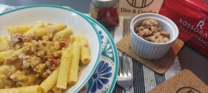 Tortiglioni salsiccia e crema allo zafferano