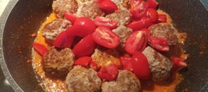 Polpette al sugo di pomodoro fresco