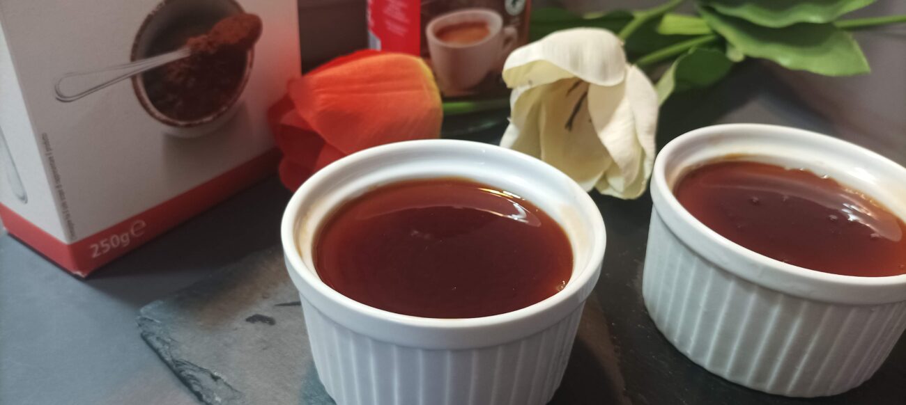 Panna cotta al caffè e caramello