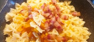 Farfalle con zucca e guanciale